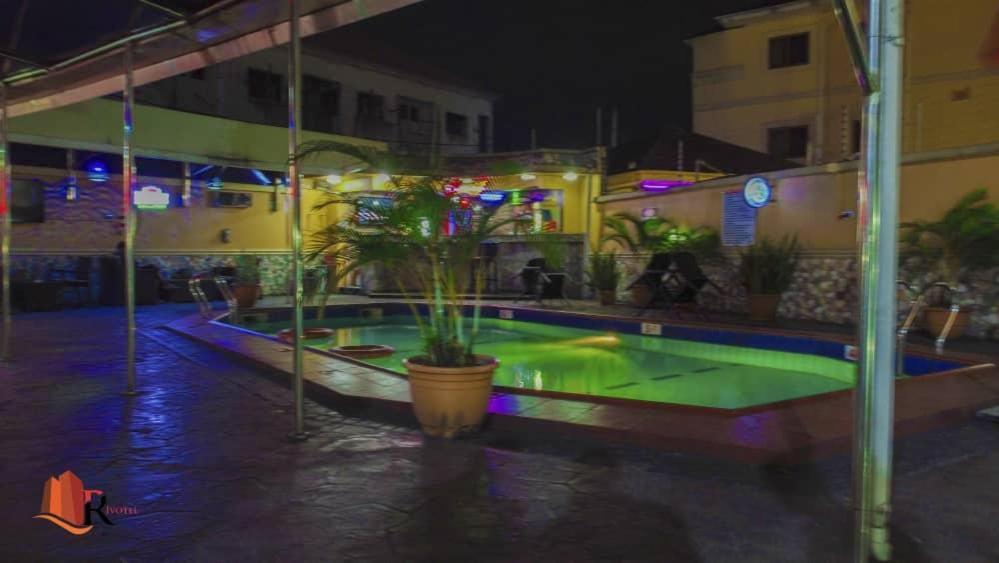 Golden Tulip Hotel- Evergreen Port Harcourt Buitenkant foto