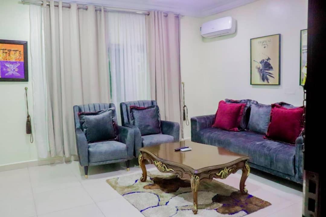 Golden Tulip Hotel- Evergreen Port Harcourt Buitenkant foto
