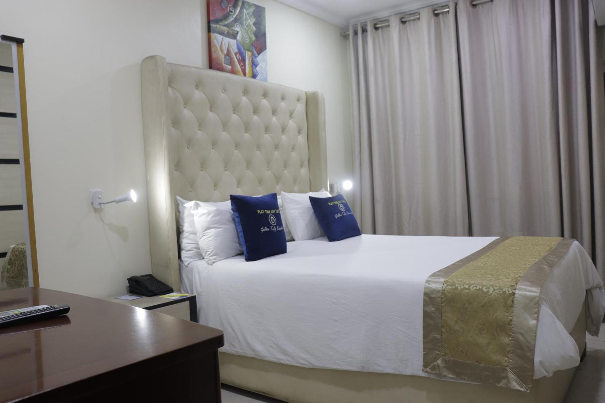 Golden Tulip Hotel- Evergreen Port Harcourt Buitenkant foto